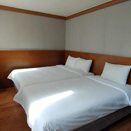 Dawn Beach Hotel Busan Exterior foto
