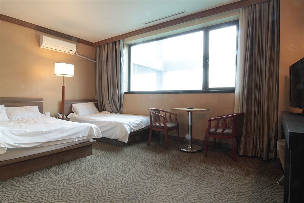 Dawn Beach Hotel Busan Exterior foto