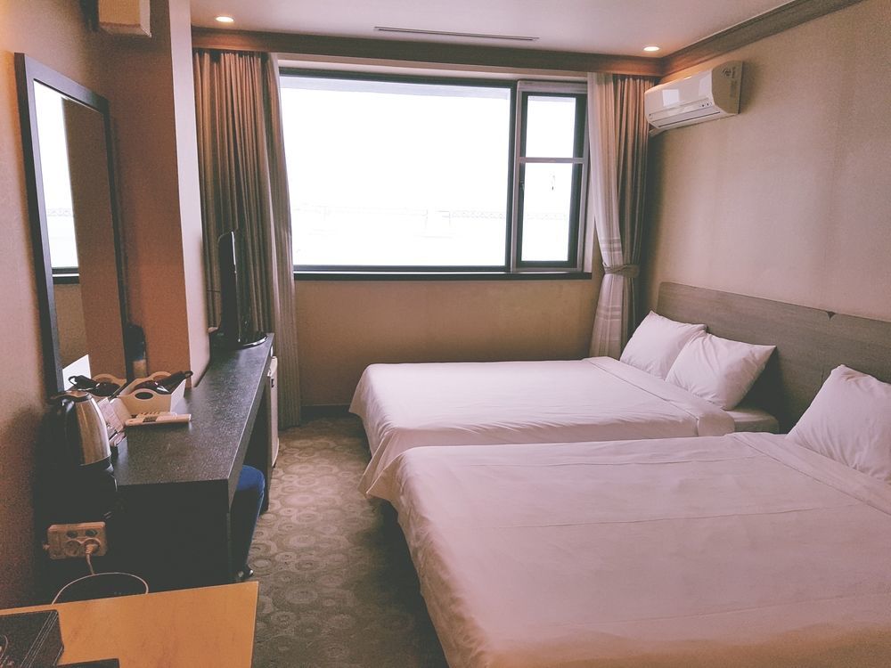 Dawn Beach Hotel Busan Exterior foto