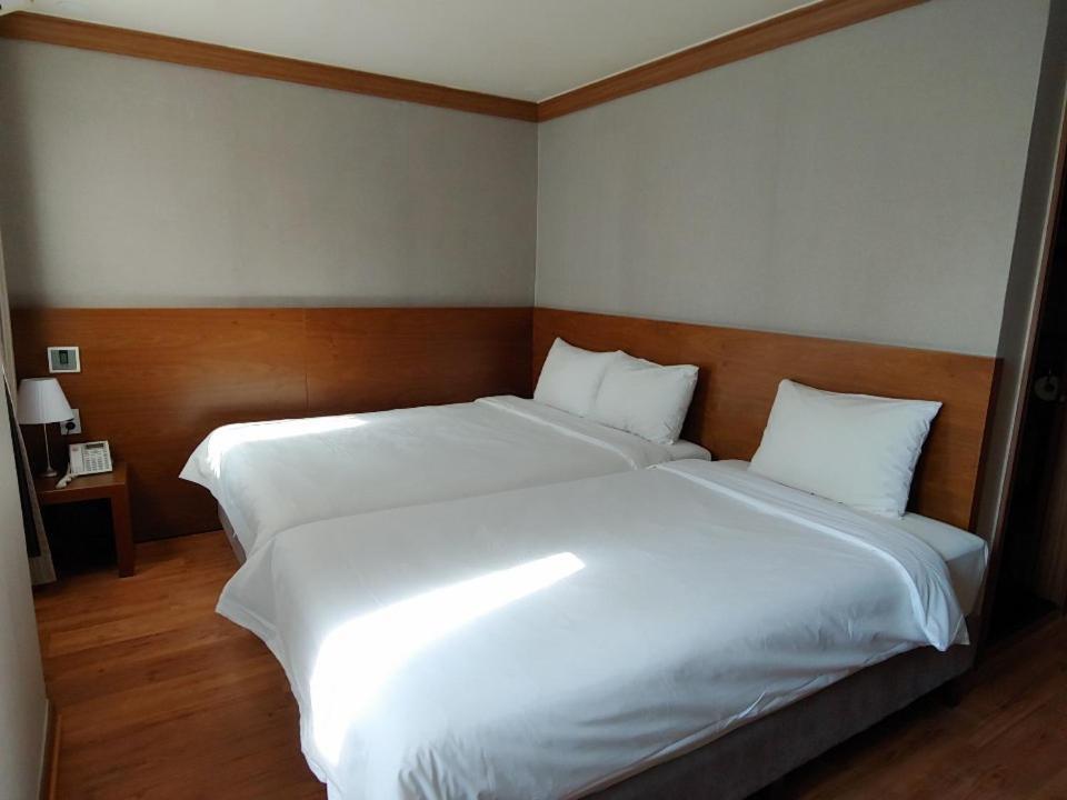 Dawn Beach Hotel Busan Exterior foto